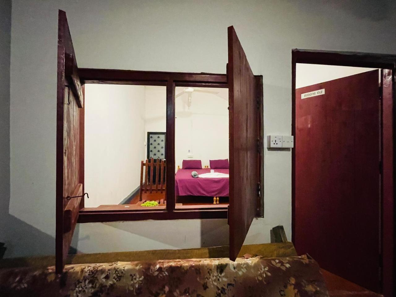 Crystal Bay Hotel Arugam Bay Room photo